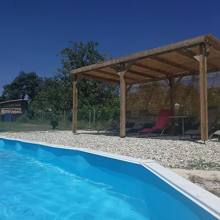 Mas des gardies Saint-Julien-de-Peyrolas Exterior foto